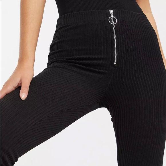 Lightweight TOPSHOP Zip-Up 90s Pants - Picture 2 of 2